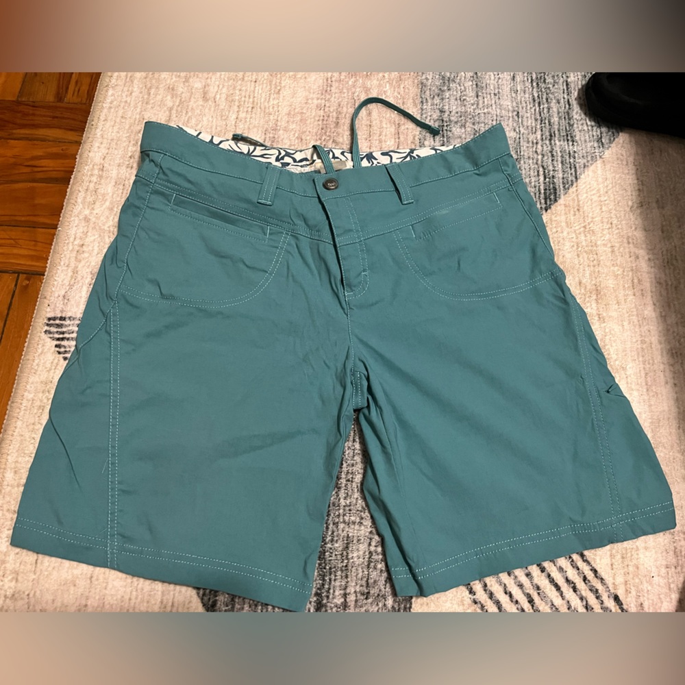 ATHLETA -"Dipper" Outdoor Sports Hiking Quick-Drying Bermuda Shorts - size 12